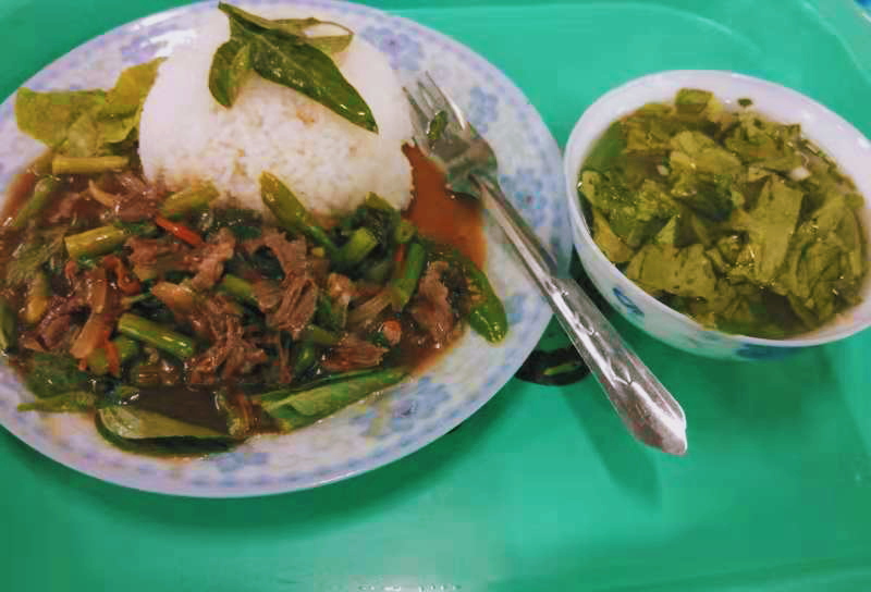 牛肉蓋飯